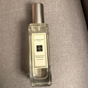 Jo Malone Honeysuckle and Davana cologne